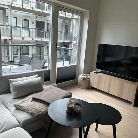 In * Κρίστιανσαντ